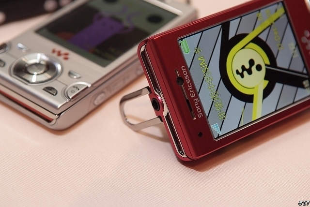 SonyEricsson 2009新機發表--W995(已重新update)