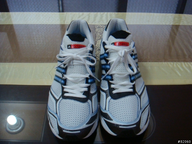 【分享】是完美跑鞋??adidas adizero Tempo 2E 開箱