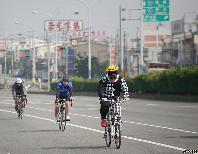 2009萬人崇Bike‧紀錄加冕