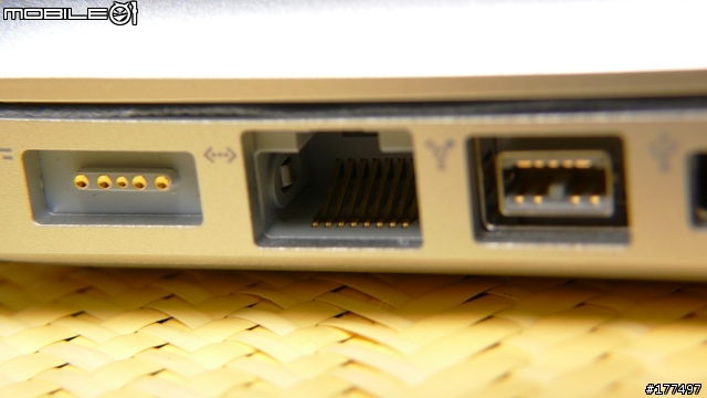一體成型New MacBook Pro 15"開箱