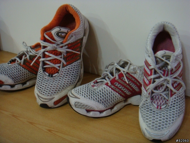 【分享】是完美跑鞋??adidas adizero Tempo 2E 開箱