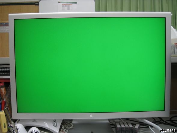 「開箱」史上最大蘋果螢幕Cinema HD Display 30-inch widescreen