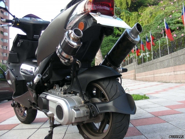 G-MAX 200 小改分享第五發-X-HOT液晶錶+CVK 30+後240加大碟上身!