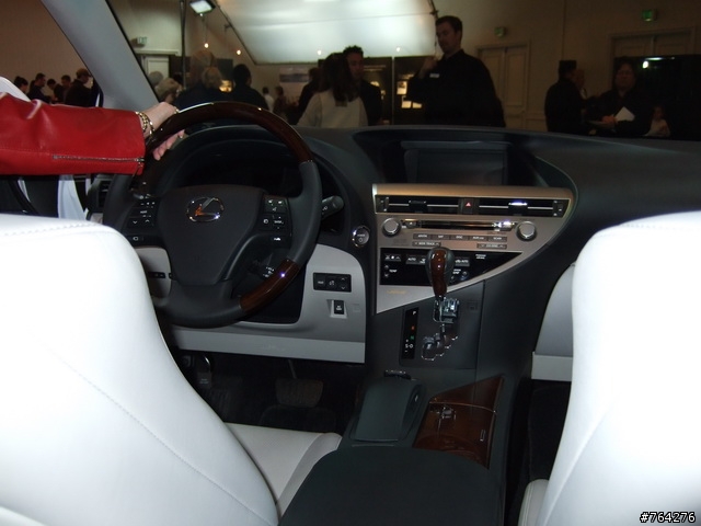 Remote Touch的操作心得與2010 Lexus RX450h/RX350(圖多)