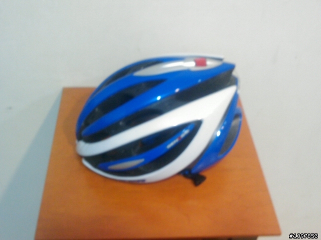 新購:LAZER GENESIS RD 年份:2008年英國網站,買69元英磅換算台幣3500元不含運費