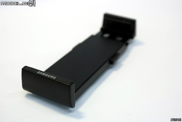 i908的“好車架” – Samsung Navigation Kit