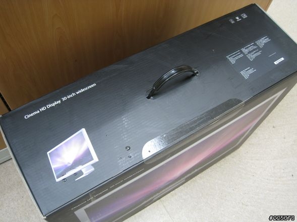「開箱」史上最大蘋果螢幕Cinema HD Display 30-inch widescreen