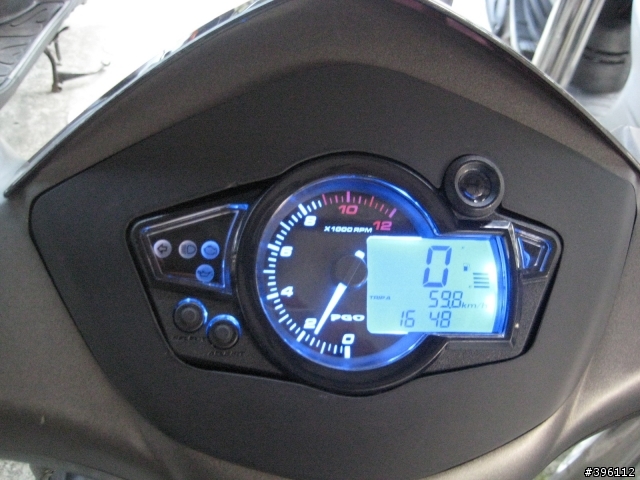 G-MAX 200 小改分享第五發-X-HOT液晶錶+CVK 30+後240加大碟上身!