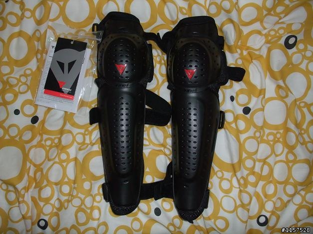 (開袋)2/24新增實著圖,惡魔頭DAINESE KNEE V 護膝