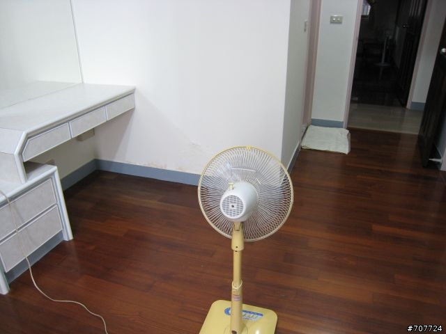 牆壁內的熱水管漏水了..搶修記錄