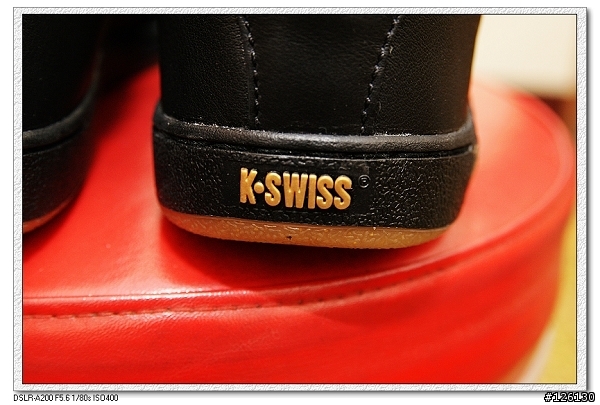 3600消費卷+800元現金換回二雙k.swiss+一雙timberland