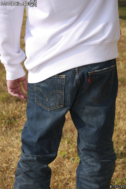Levi’s 501 & 連帽長袖大衣試穿分享