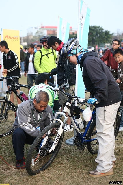 2009萬人崇Bike‧紀錄加冕