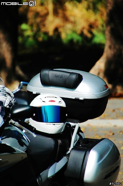 <分享>YAMAHA FJR1300+COOCASE S48行李箱