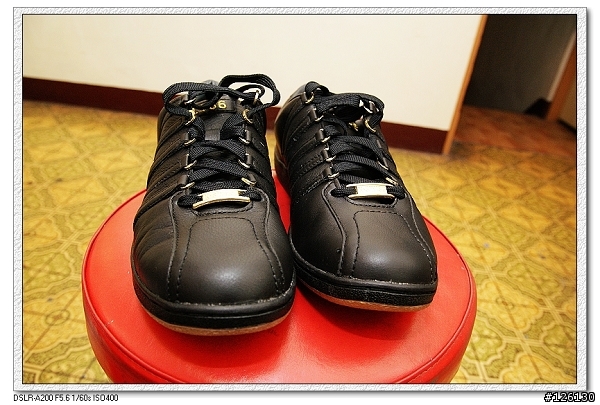 3600消費卷+800元現金換回二雙k.swiss+一雙timberland