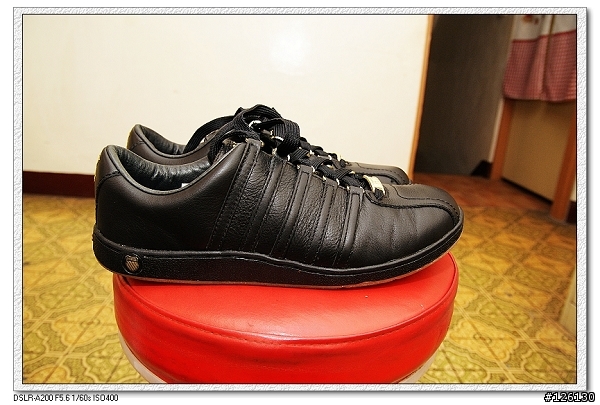 3600消費卷+800元現金換回二雙k.swiss+一雙timberland