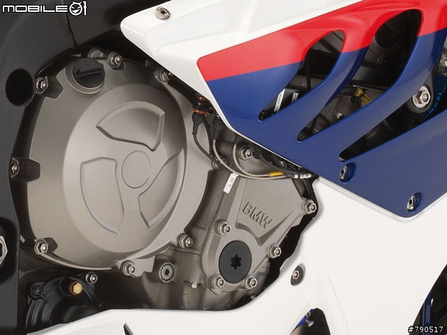 THE RACE IS ON–BMW S1000RR下線量產