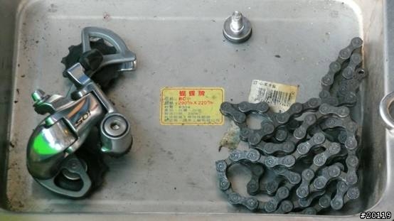 「高雄分享」-為整天勞累的愛車做一下spa保養吧!