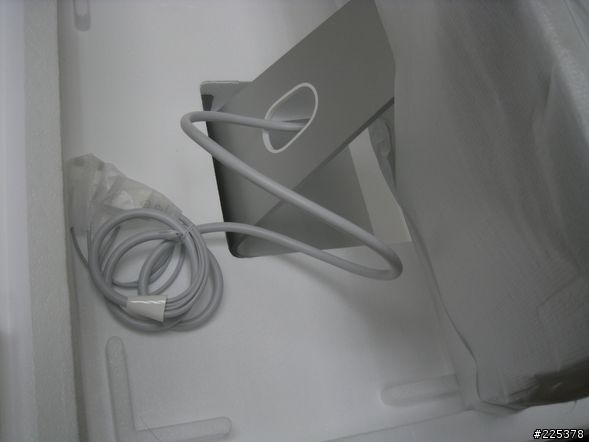 「開箱」史上最大蘋果螢幕Cinema HD Display 30-inch widescreen