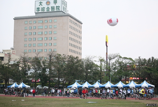 2009萬人崇Bike‧紀錄加冕