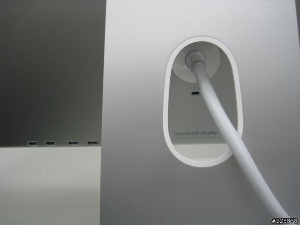 「開箱」史上最大蘋果螢幕Cinema HD Display 30-inch widescreen