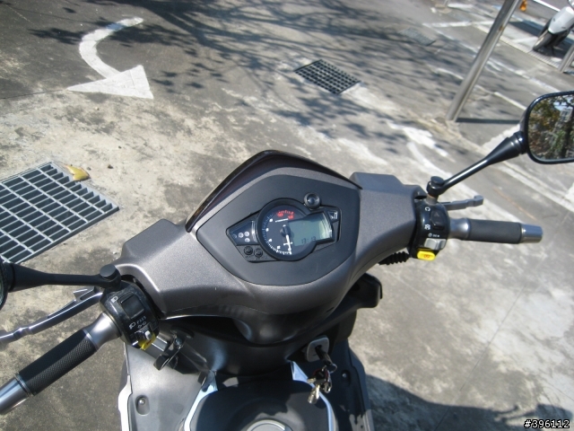 G-MAX 200 小改分享第五發-X-HOT液晶錶+CVK 30+後240加大碟上身!