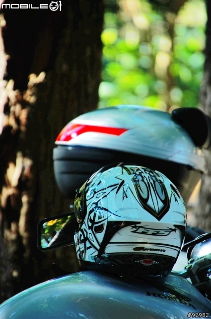 <分享>YAMAHA FJR1300+COOCASE S48行李箱