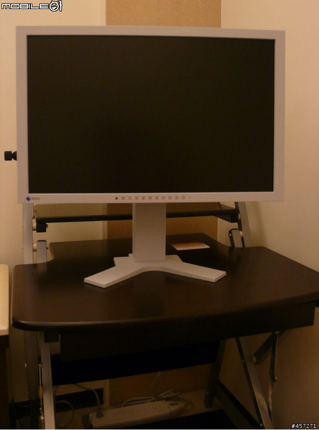 『簡單開箱文』EIZO S2402W 24吋液晶螢幕
