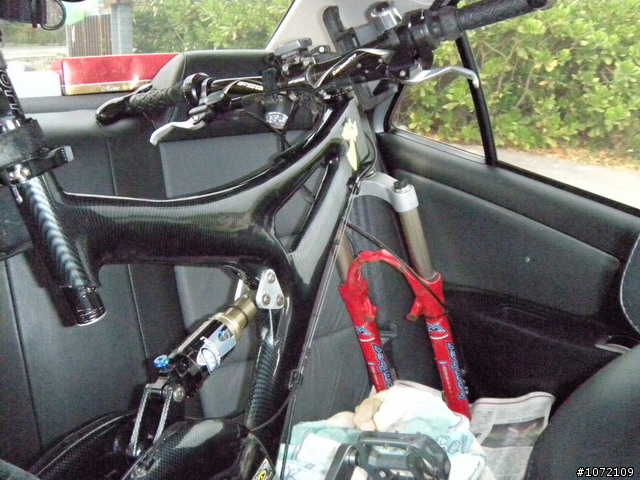 vios1.5小車塞自行車圖解