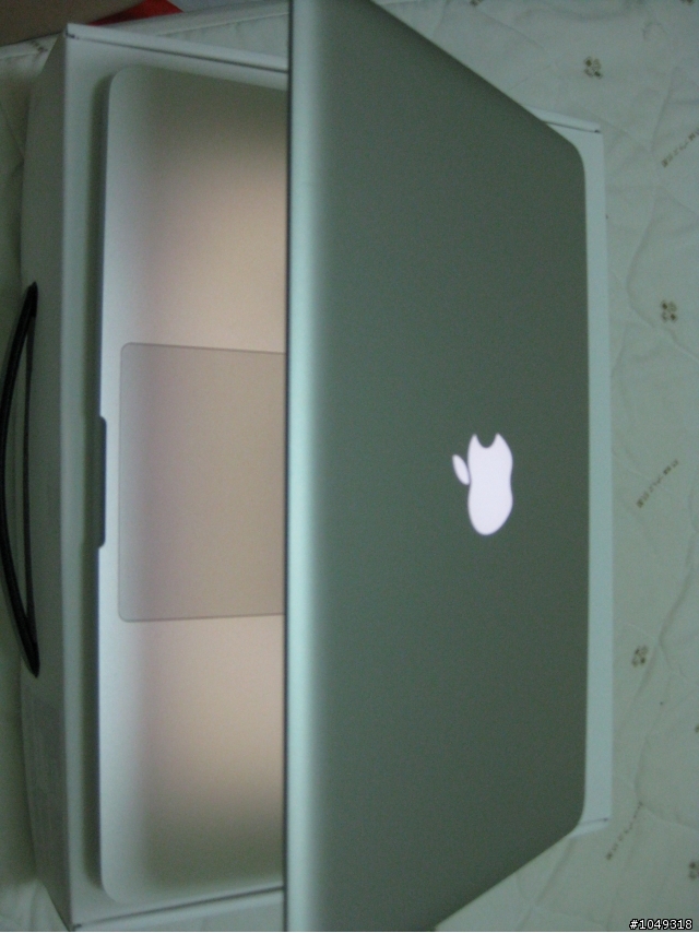 情人節禮物之MacBook開箱文&小小白再見了~~~