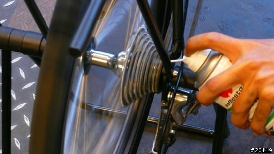 「高雄分享」-為整天勞累的愛車做一下spa保養吧!