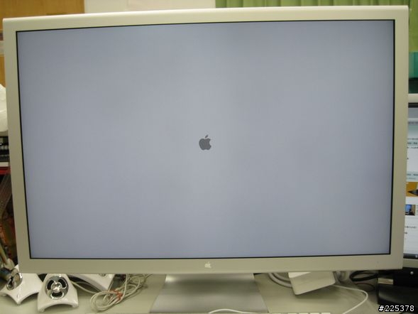「開箱」史上最大蘋果螢幕Cinema HD Display 30-inch widescreen