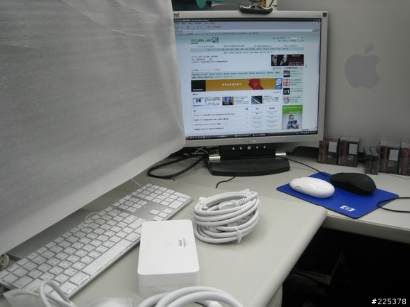 「開箱」史上最大蘋果螢幕Cinema HD Display 30-inch widescreen