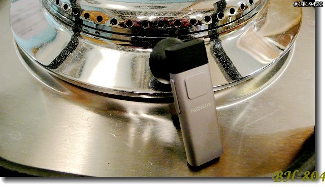 【勸敗】不凡品味,非凡質感- 簡單俐落的NOKIA BH804