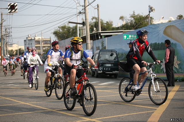 2009萬人崇Bike‧紀錄加冕
