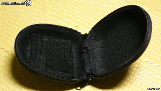 赤裸的靈魂 UM1