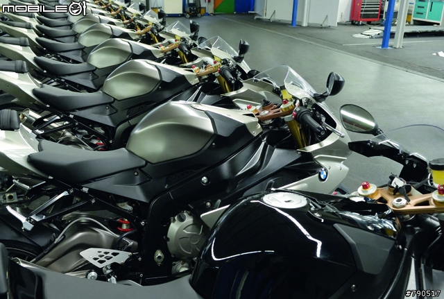 THE RACE IS ON–BMW S1000RR下線量產