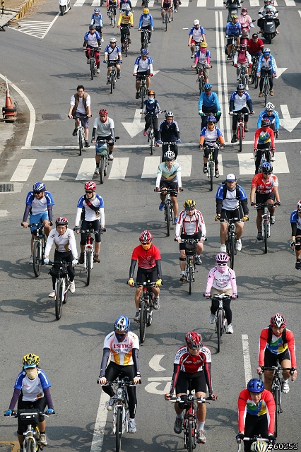 2009萬人崇Bike‧紀錄加冕