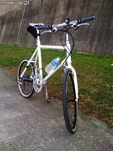 越來越多人開的開箱文~~TAKUMI 803.....