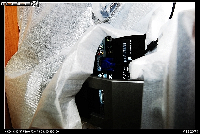 生日禮物不專業開箱照LCD Dell 2709W(圖多)