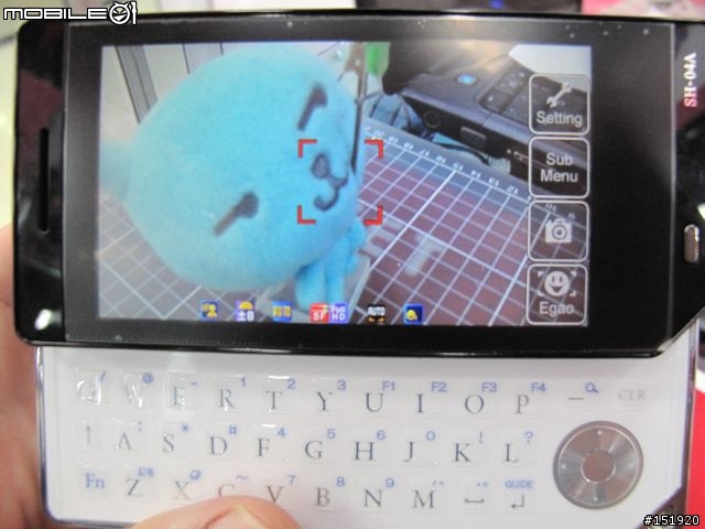 萬眾期待3.5吋AQUOS QWERTY +=*SH-04A*=+ docomo PRO series 開箱來了!!
