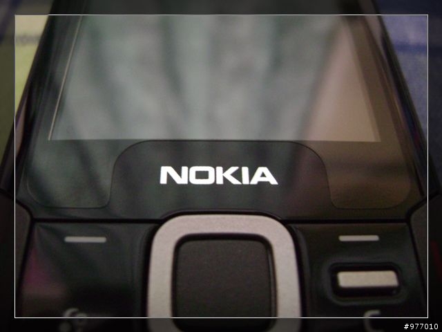 五百萬中的經典~Nokia N82黑魂回顧開箱文