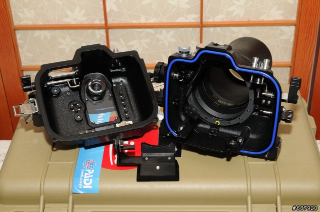 補 2006 另類開箱文 D200 & SB800 防水盒 大解剖