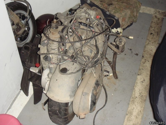 十年古車之Vespa ET8翻新