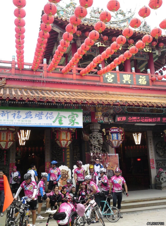 媽祖唔保佑~跟著林北吃吃喝喝挑戰破百K-滾滾篇