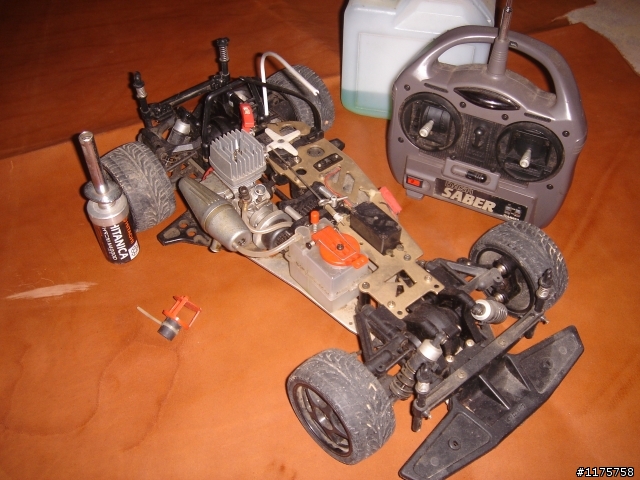 請問 1/10 kyosho房車油車 兼小小分享