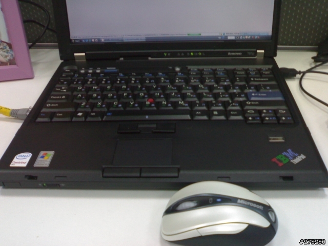 第一次的開箱文,不朽的巨作...絕版4:3 SXGA+ Lenovo T61p