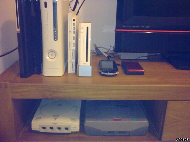 {很隨便的}xbox360主機之惡靈古堡五60G特別同捆版開箱文...