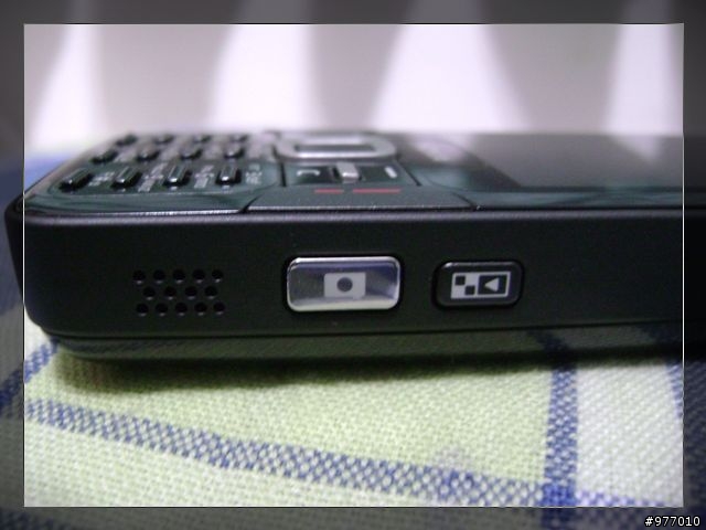 五百萬中的經典~Nokia N82黑魂回顧開箱文
