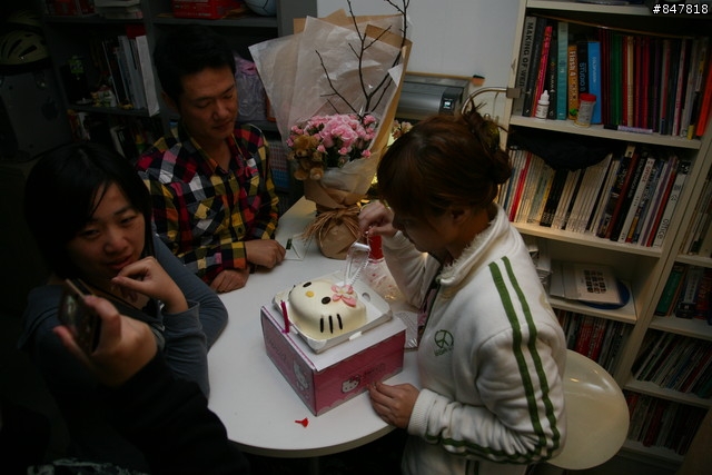 生日趴踢 趴兔-發現荷包蛋